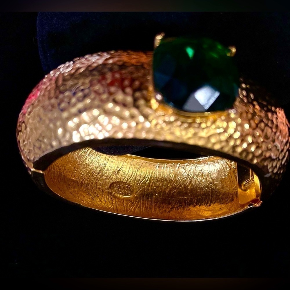 Rare Vintage Kenneth Jay Lane Gold Tone Clamper B… - image 2